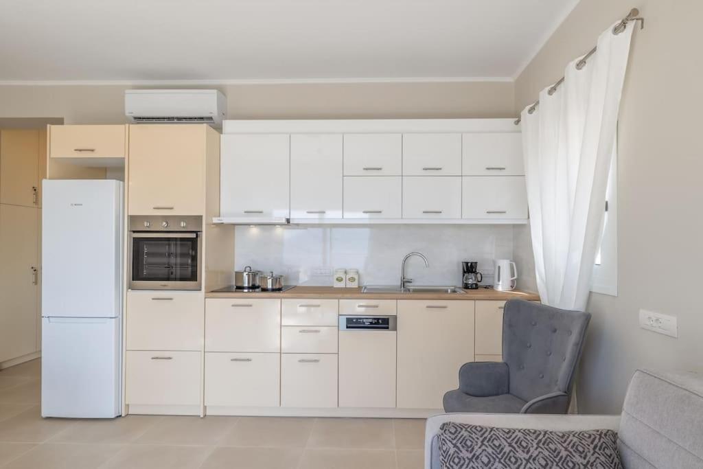 Maritina'S Apartments Amazing Sea View Agia Efimia Екстериор снимка